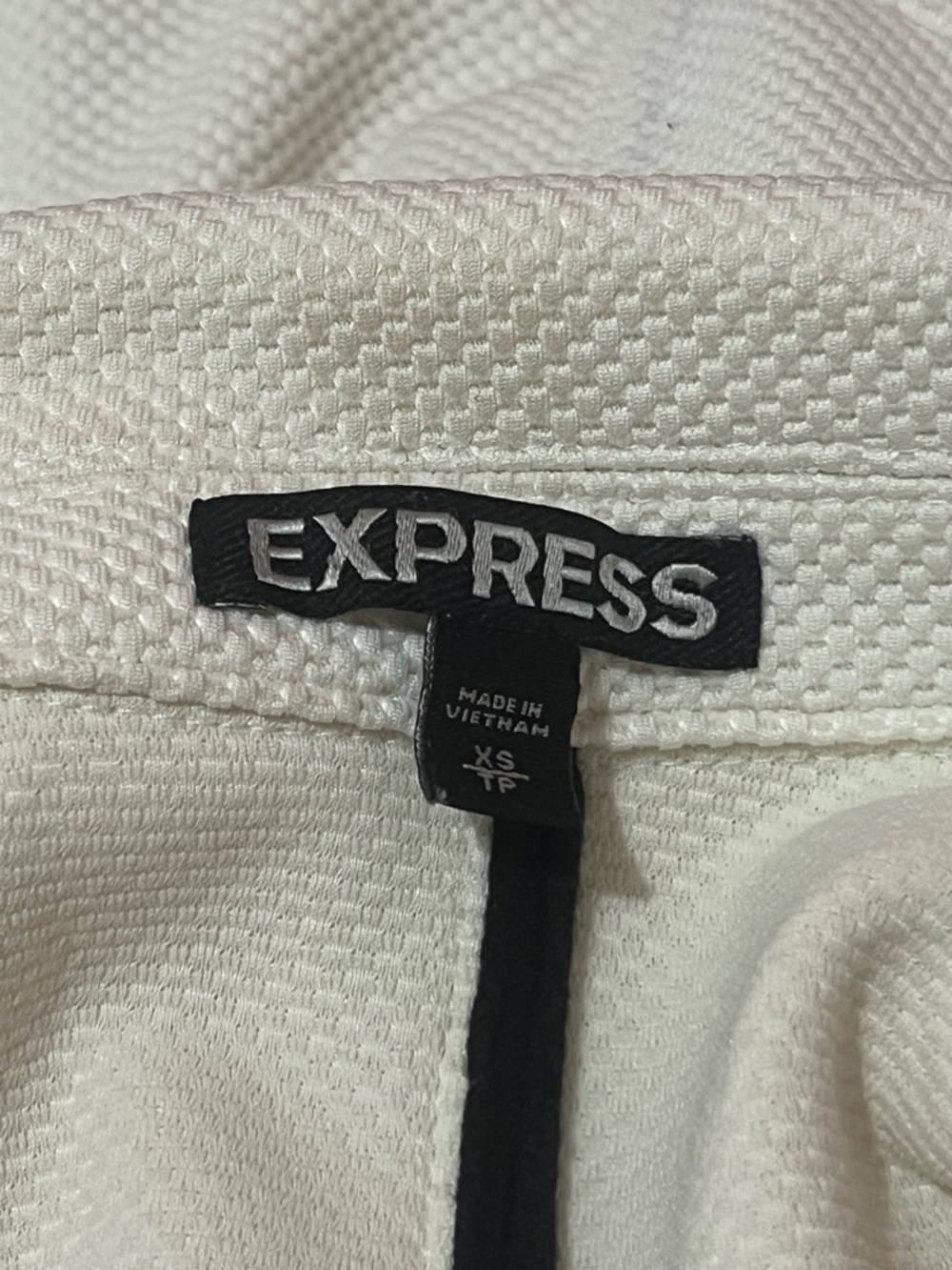 Express Off White Textured Motorcycle Zip Up Cropped Jacket - Picture 3 of 4